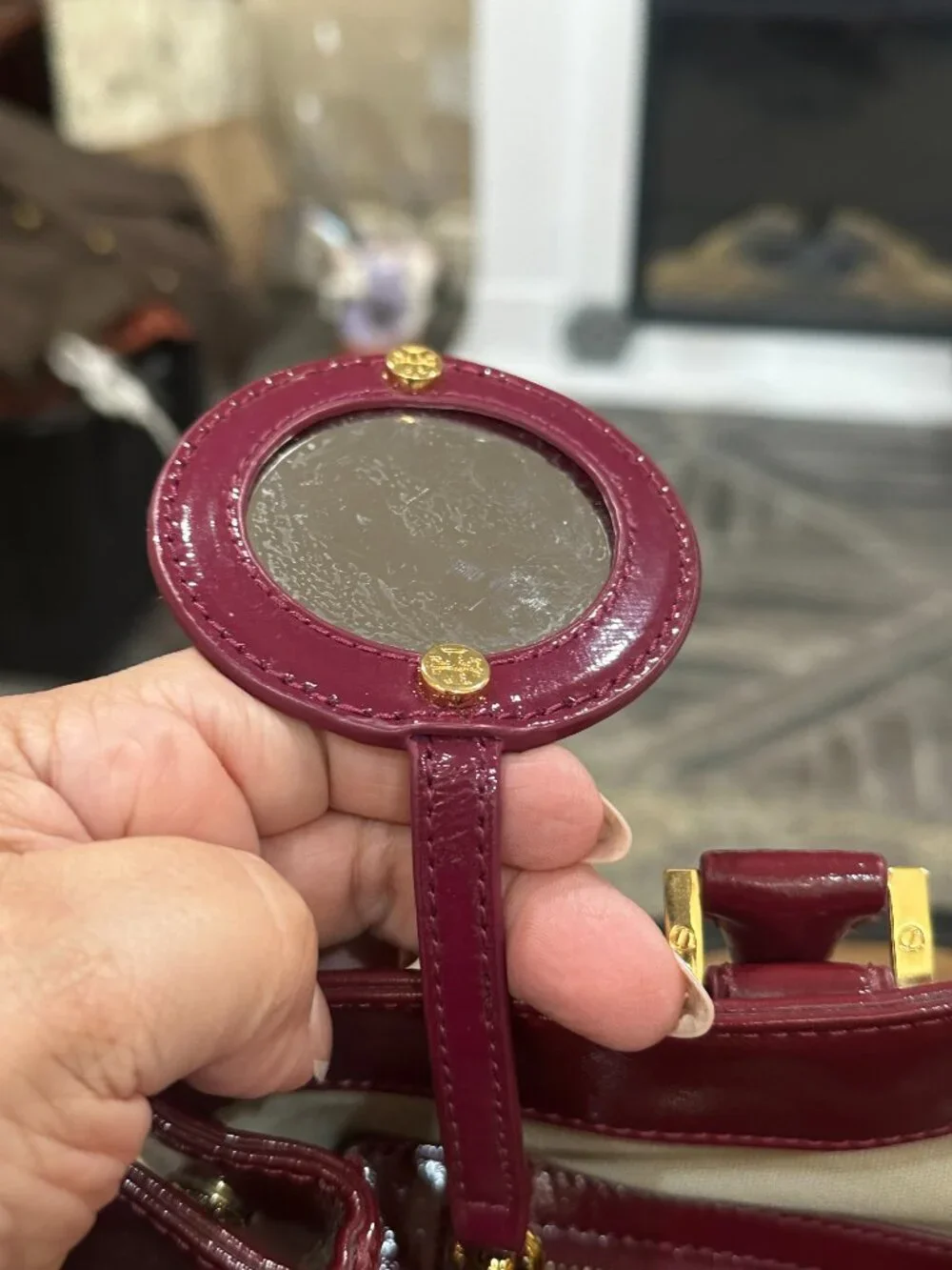 ✨Tory Burch Wine Burgundy Structured Satchel Tote w/ Mirror & Gold Fee - Picture 9 of 12